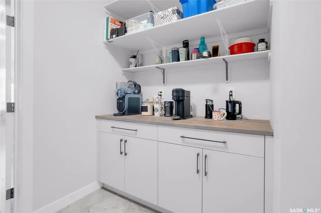 140 Forsey Avenue Saskatoon SK S7W 0Z6