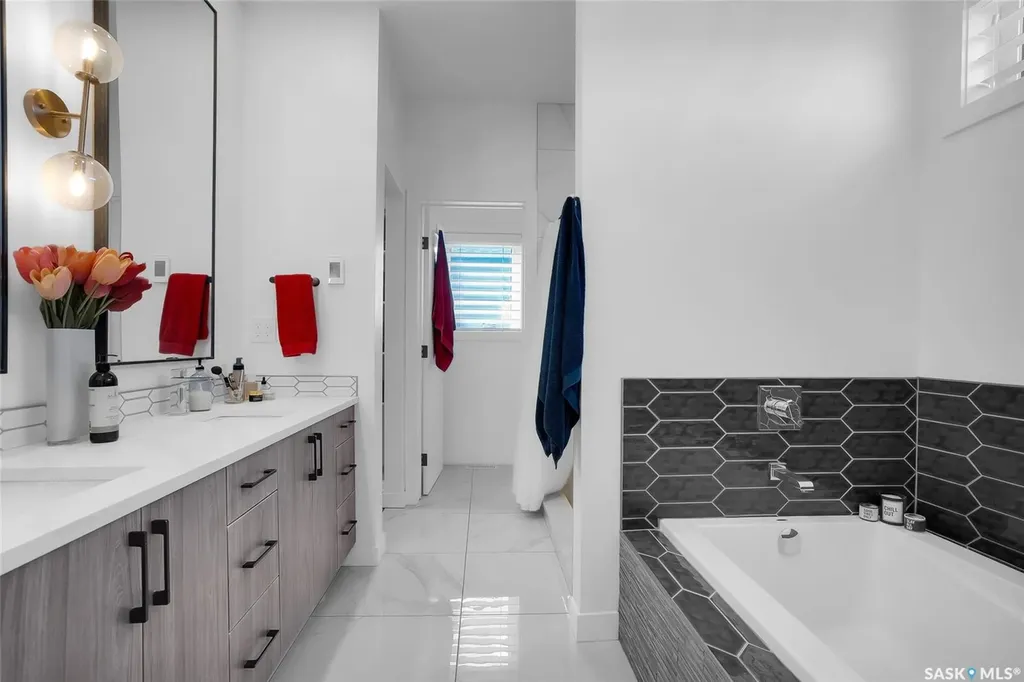 140 Forsey Avenue Saskatoon SK S7W 0Z6