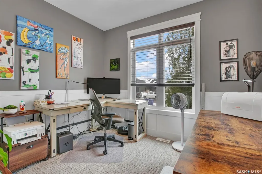 522 Hastings Crescent Saskatoon SK S7V 0E2