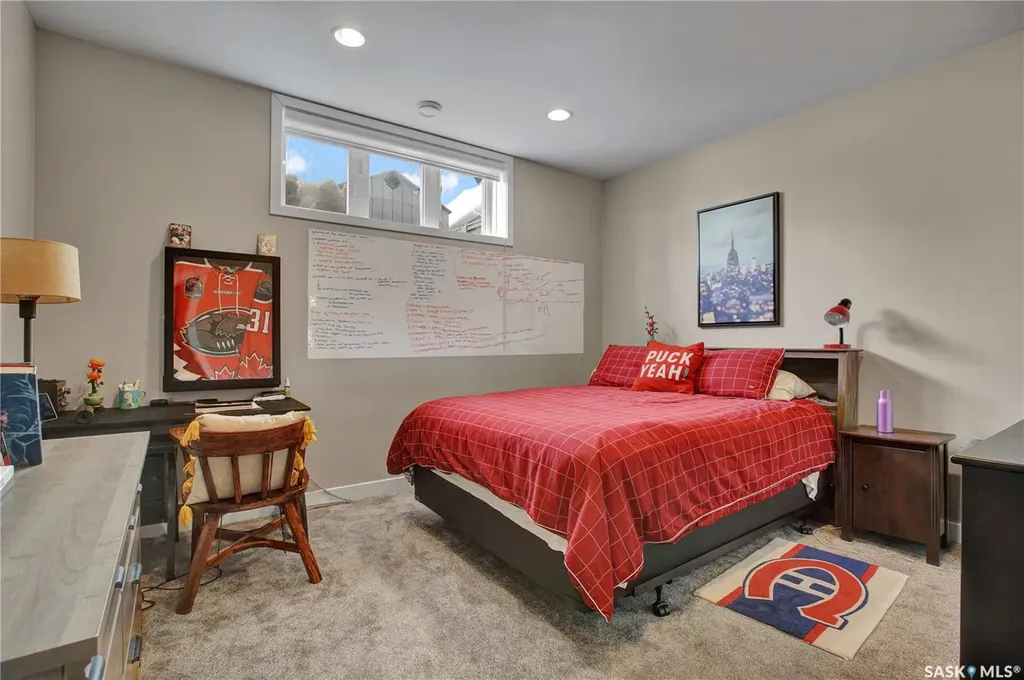 522 Hastings Crescent Saskatoon SK S7V 0E2