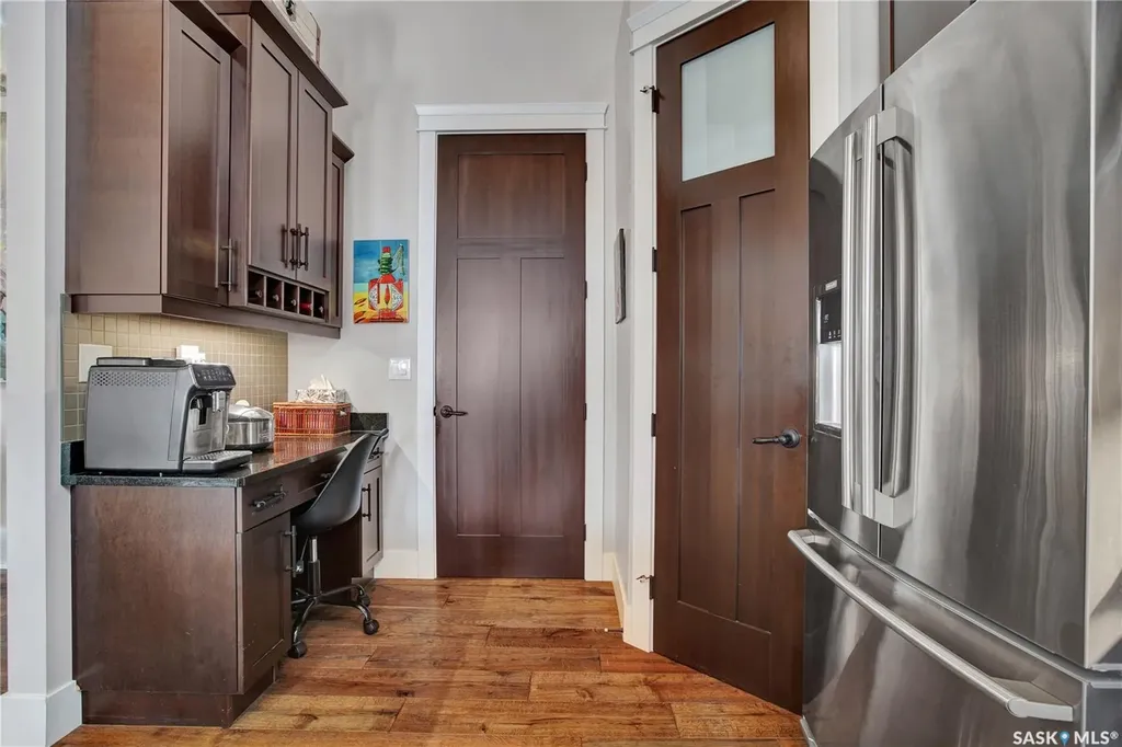 522 Hastings Crescent Saskatoon SK S7V 0E2
