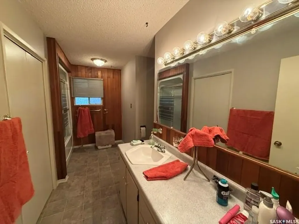 234 Saskatchewan Street E Kamsack SK S0A 1S0