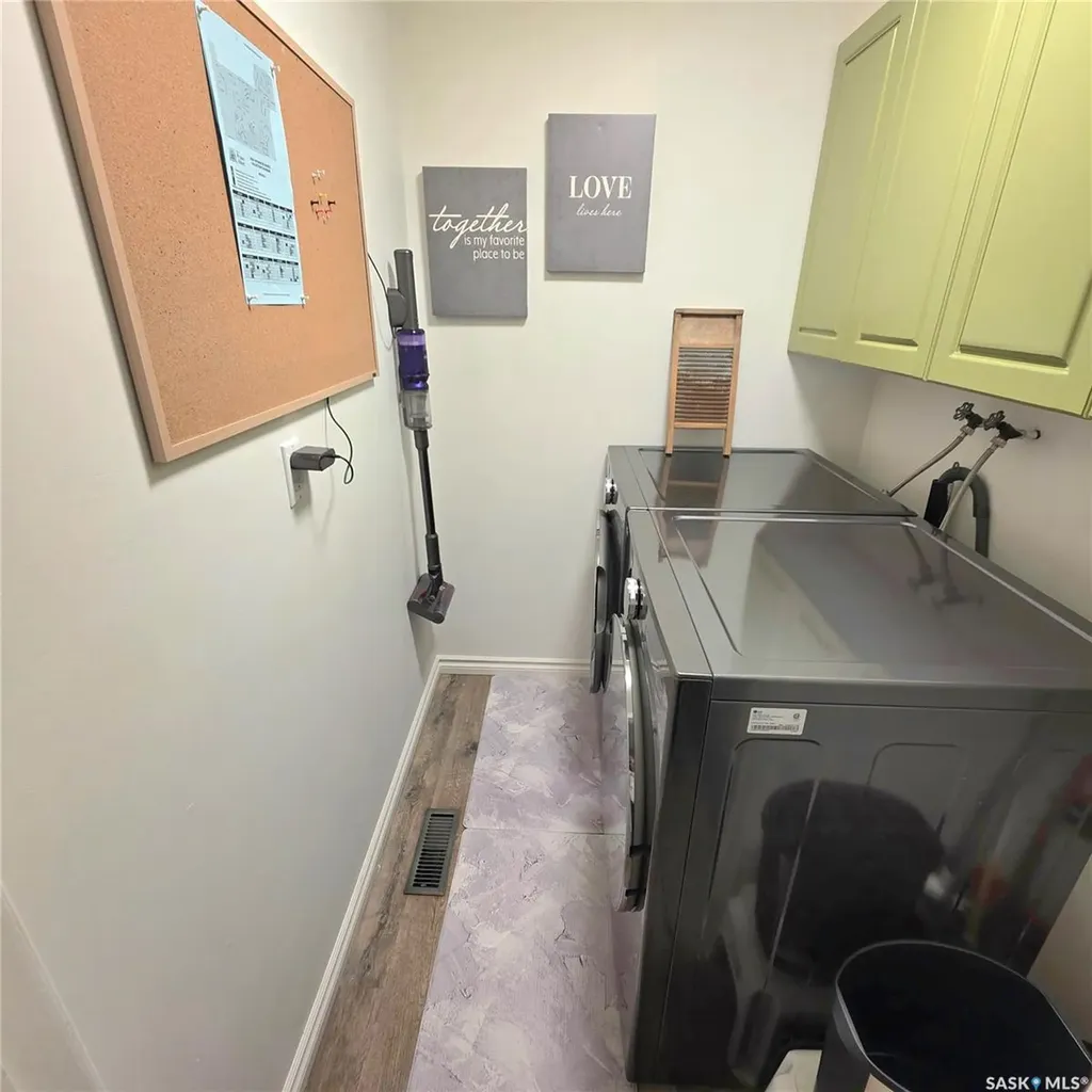 868 Conroy Place Prince Albert SK S6V 6Y7