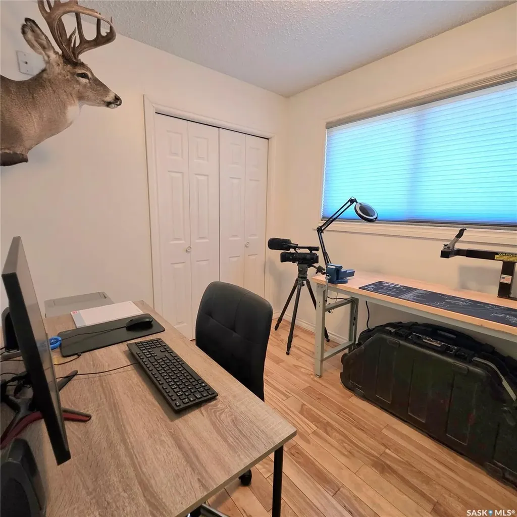868 Conroy Place Prince Albert SK S6V 6Y7