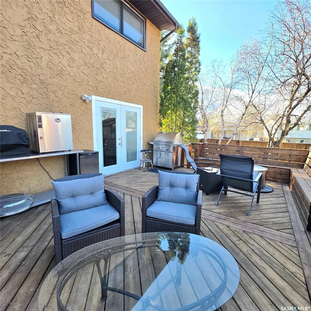 868 Conroy Place Prince Albert SK S6V 6Y7