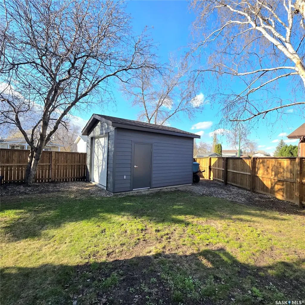 868 Conroy Place Prince Albert SK S6V 6Y7