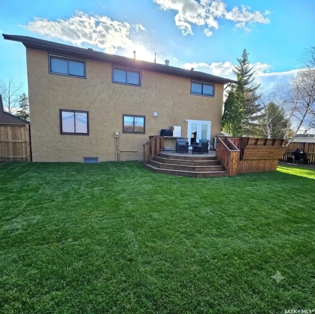 868 Conroy Place Prince Albert SK S6V 6Y7