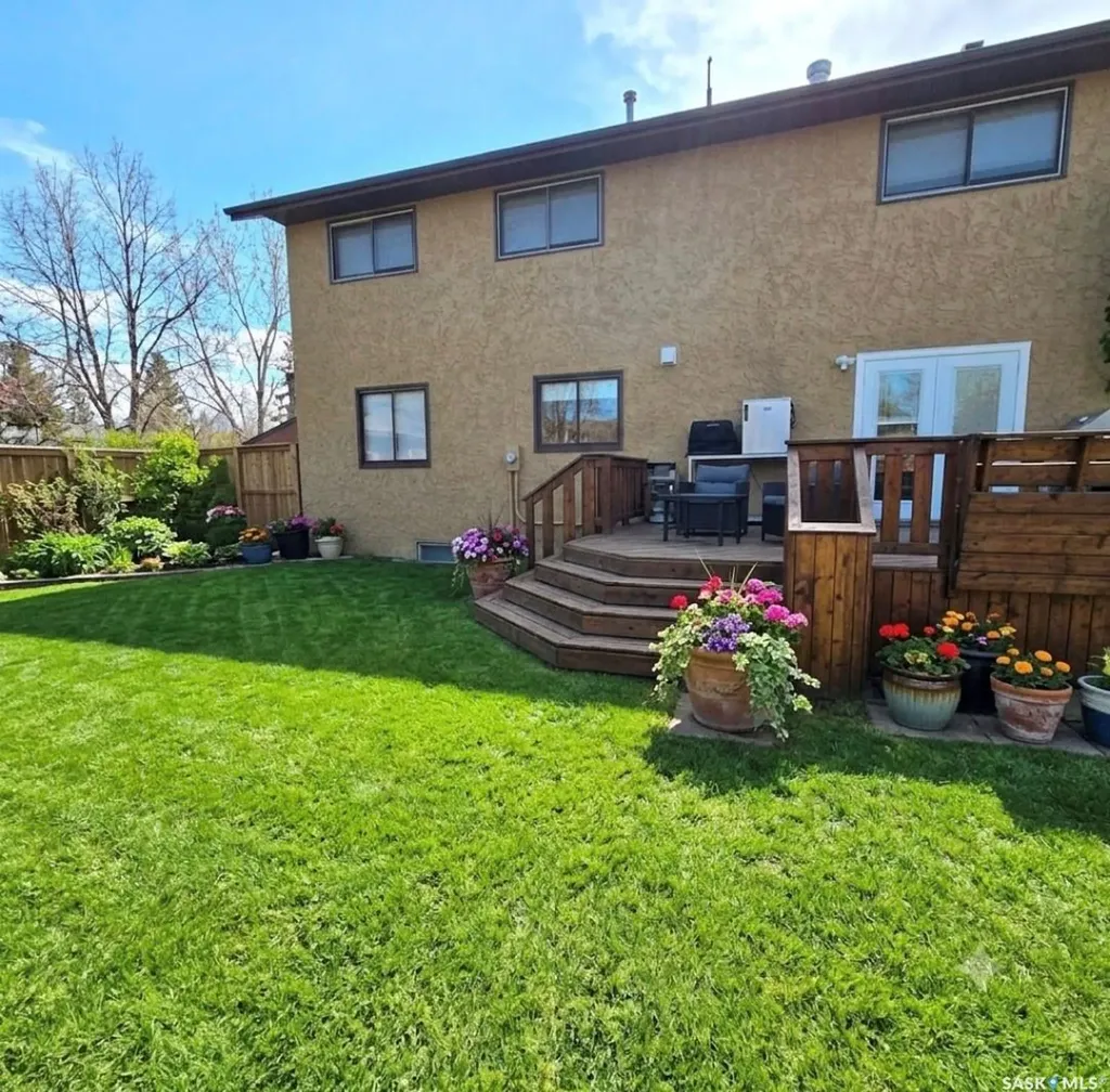 868 Conroy Place Prince Albert SK S6V 6Y7