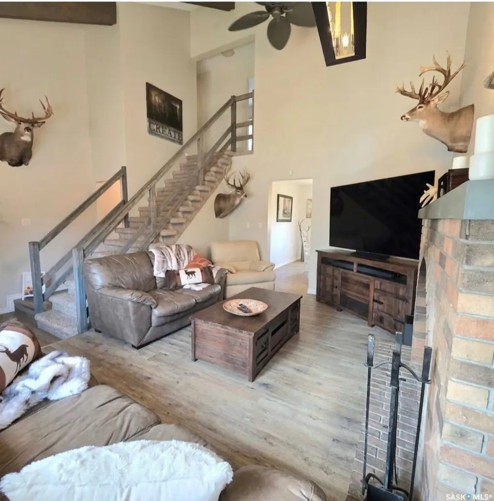 868 Conroy Place Prince Albert SK S6V 6Y7