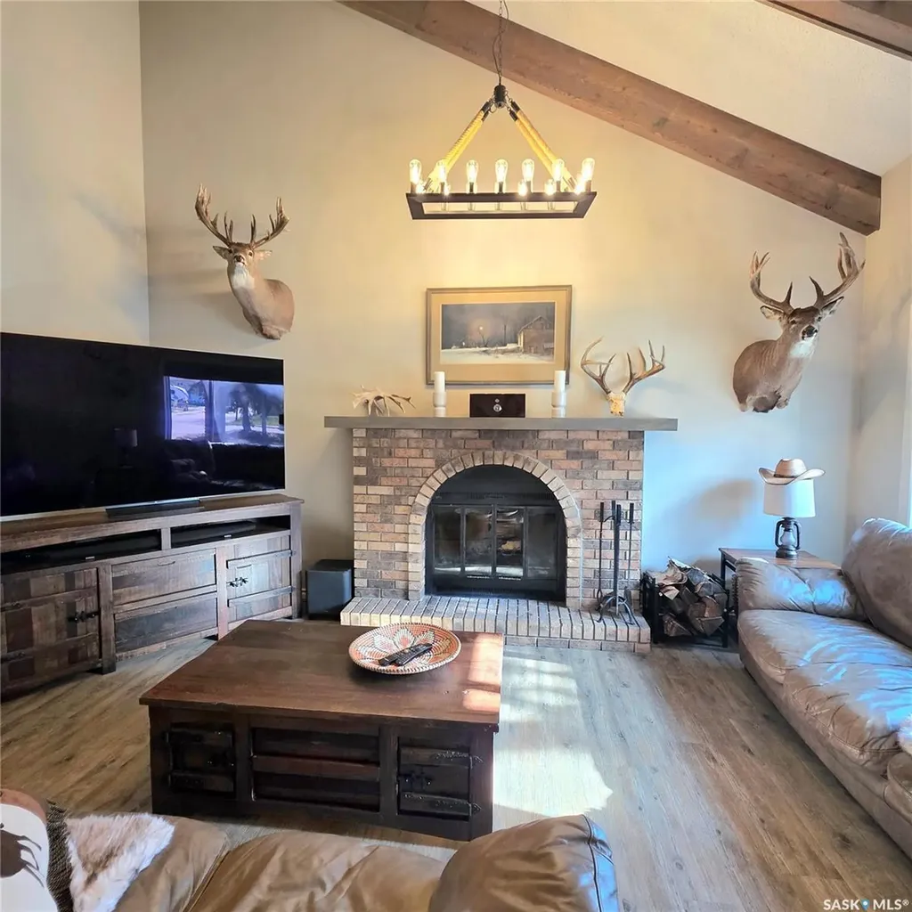 868 Conroy Place Prince Albert SK S6V 6Y7