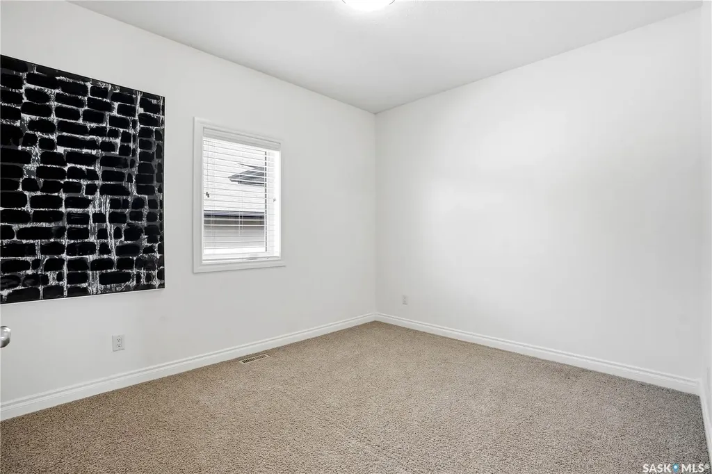 2431 Linner Bay Regina SK S4V 1K3