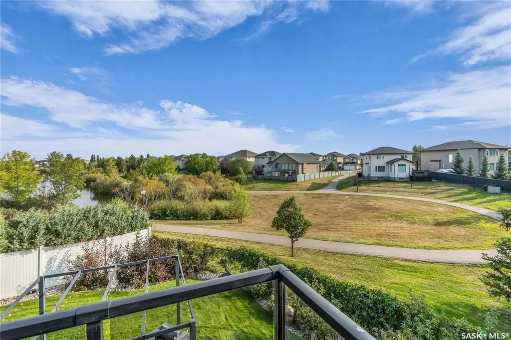 2431 Linner Bay Regina SK S4V 1K3