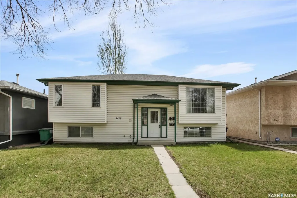 1418 B Avenue N Saskatoon SK S7L 1G8
