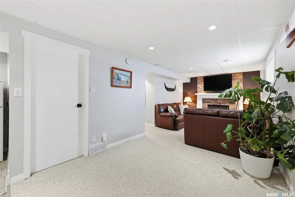 3495 Eagle Crescent Prince Albert SK S6V 7W9