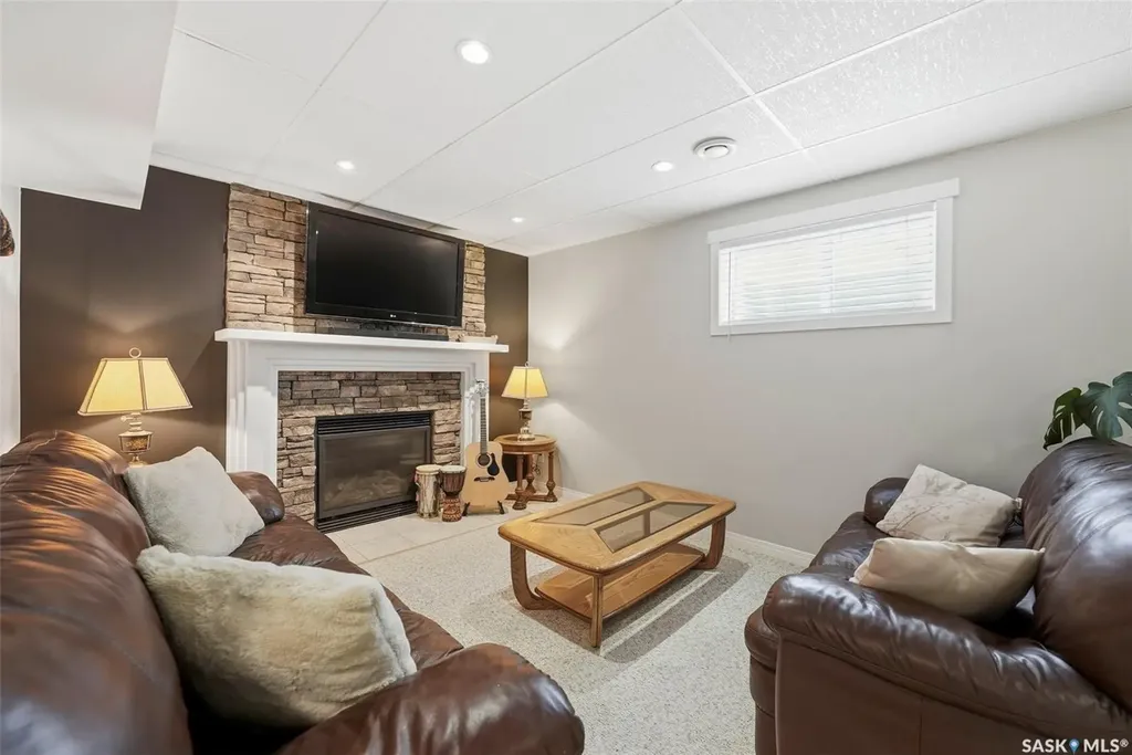 3495 Eagle Crescent Prince Albert SK S6V 7W9