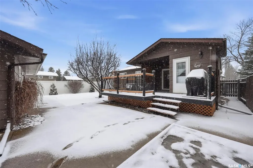 3495 Eagle Crescent Prince Albert SK S6V 7W9