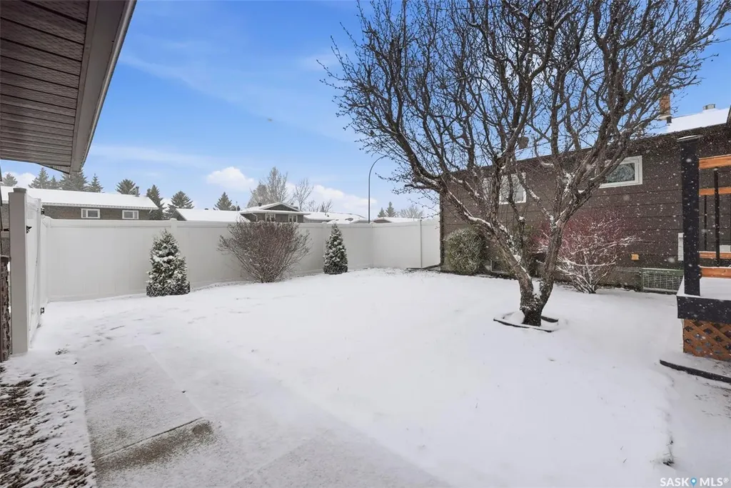 3495 Eagle Crescent Prince Albert SK S6V 7W9