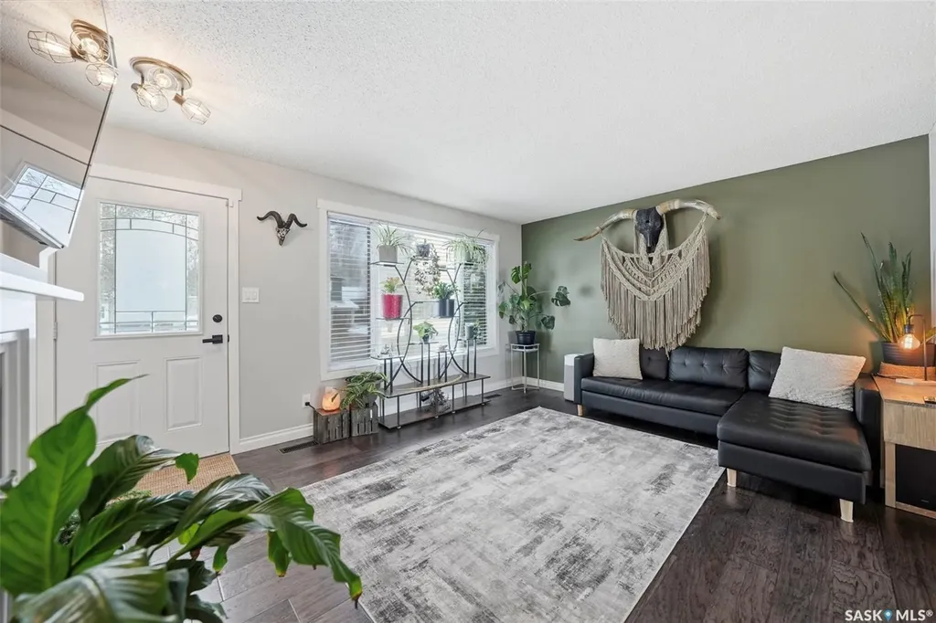 3495 Eagle Crescent Prince Albert SK S6V 7W9