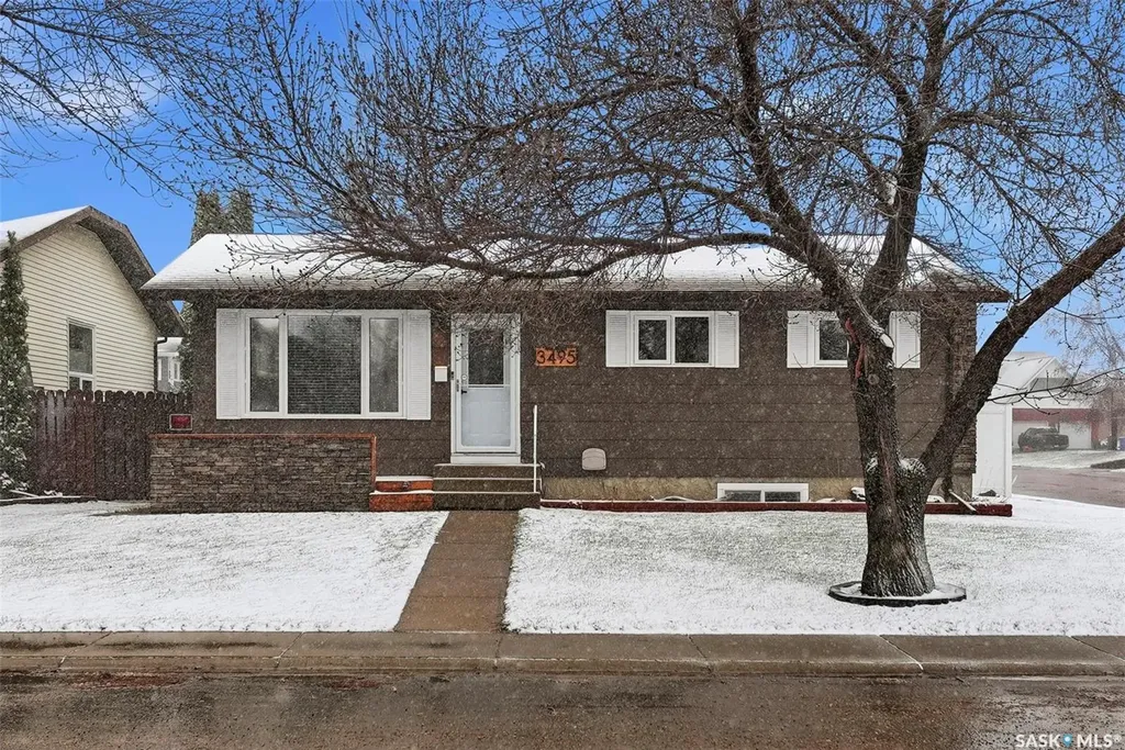 3495 Eagle Crescent Prince Albert SK S6V 7W9