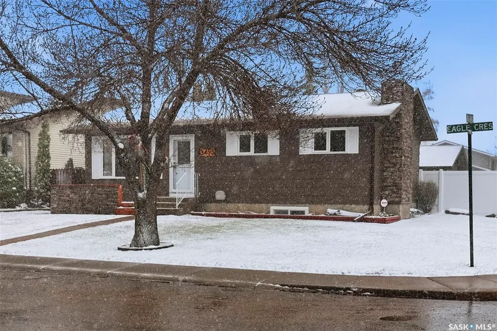 3495 Eagle Crescent Prince Albert SK S6V 7W9