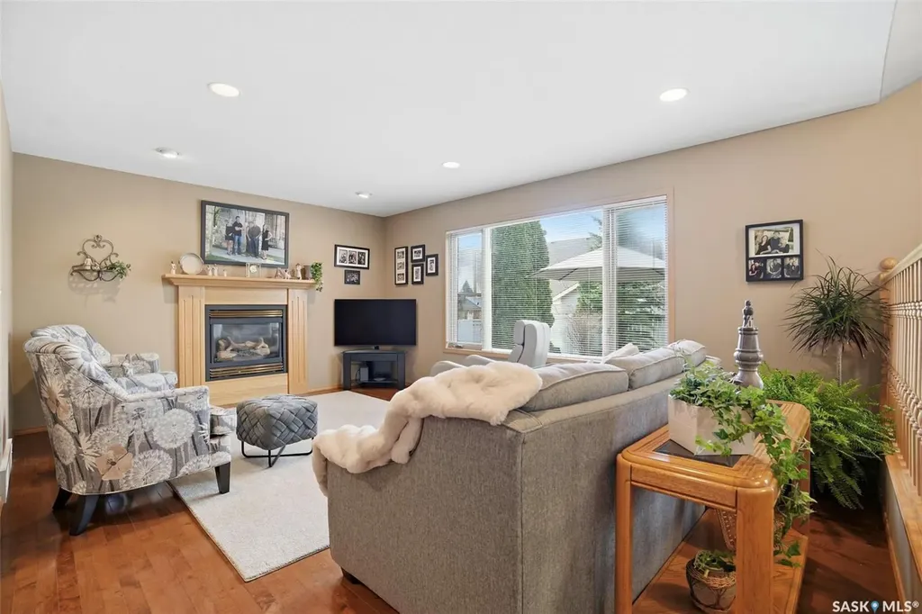 211 Brookmore Lane Saskatoon SK S7V 1C1