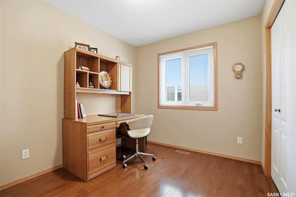 211 Brookmore Lane Saskatoon SK S7V 1C1