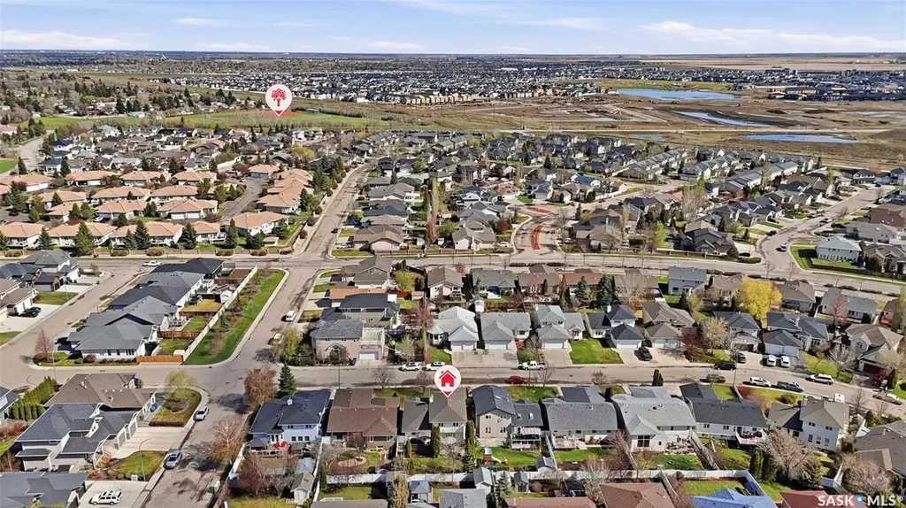 211 Brookmore Lane Saskatoon SK S7V 1C1