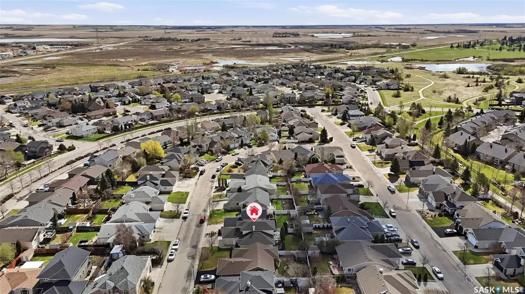 211 Brookmore Lane Saskatoon SK S7V 1C1