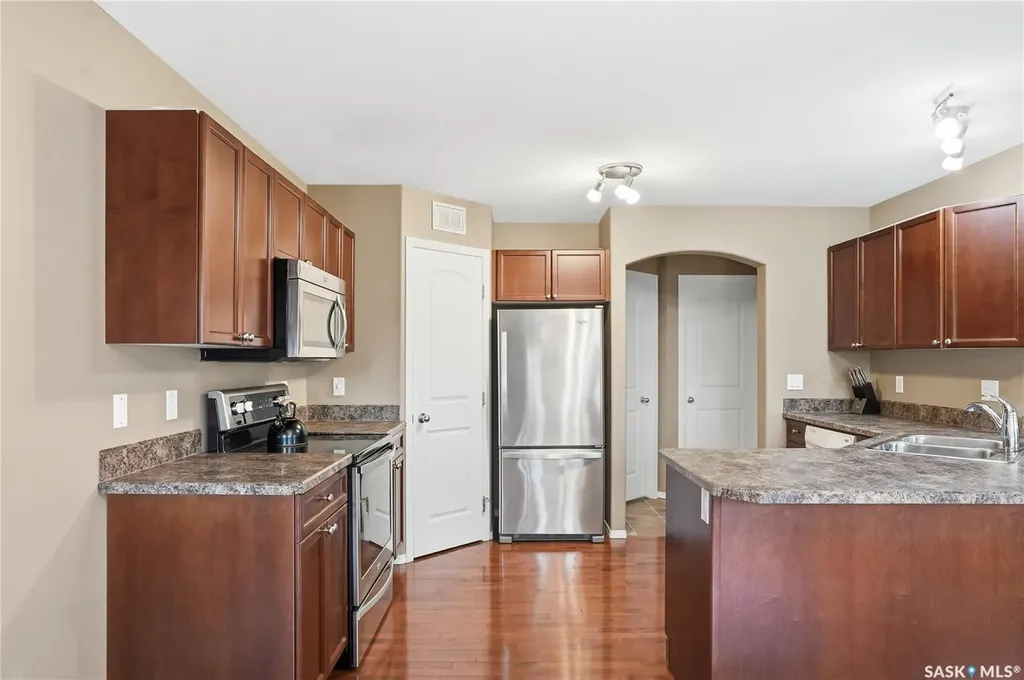 238 Stepney Crescent Saskatoon SK S7T 0A1