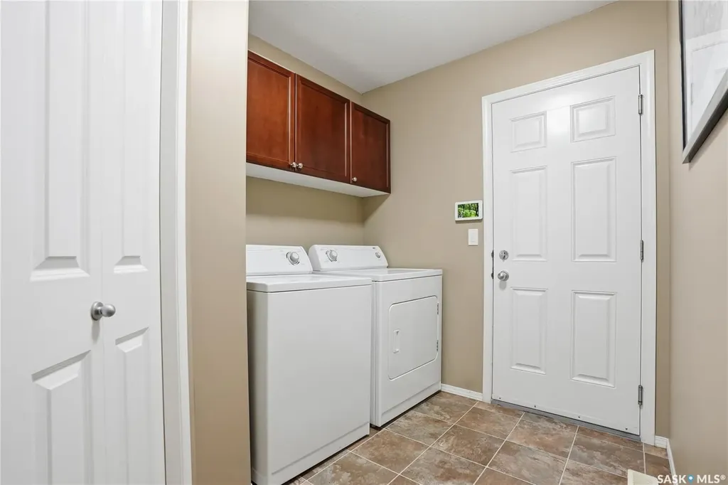 238 Stepney Crescent Saskatoon SK S7T 0A1