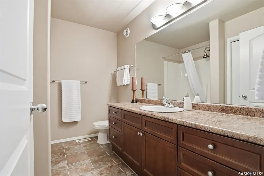 238 Stepney Crescent Saskatoon SK S7T 0A1