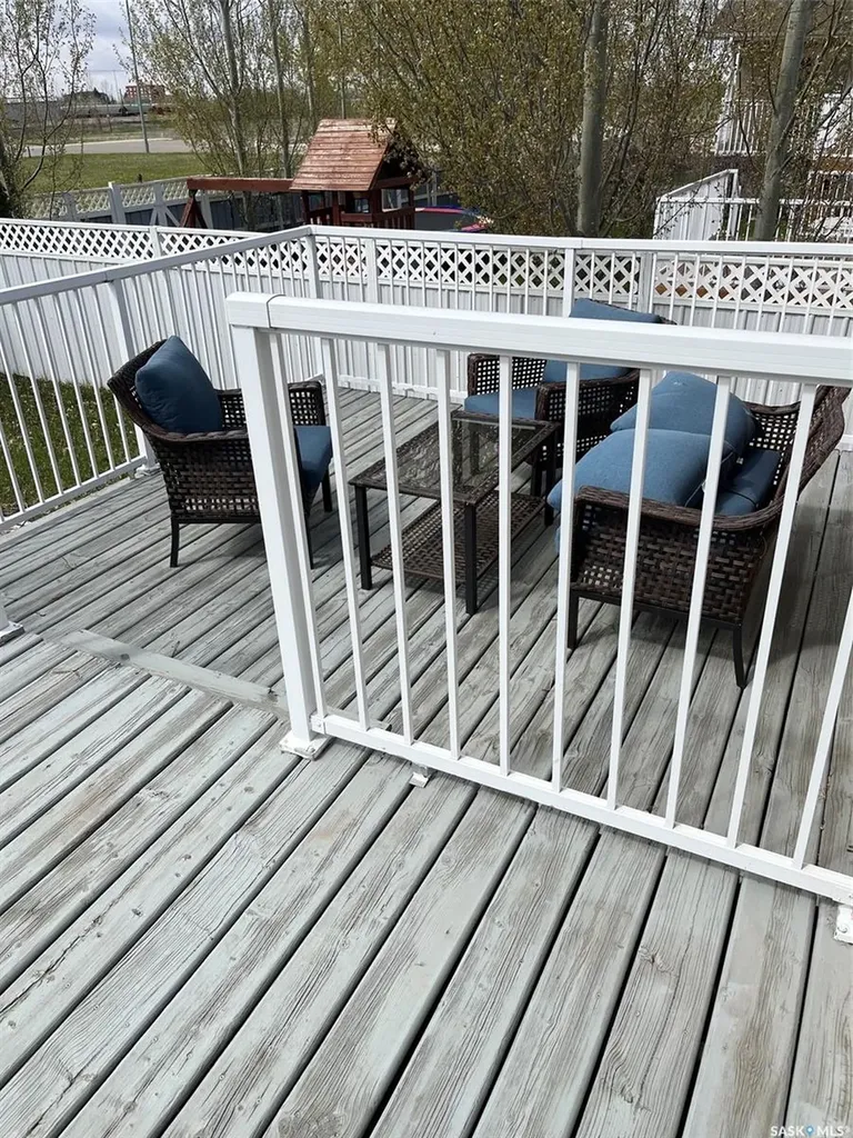 404 Petterson Drive Estevan SK S4A 2P4
