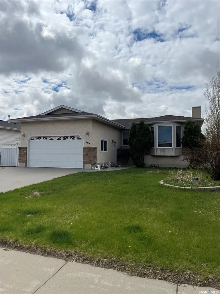 404 Petterson Drive Estevan SK S4A 2P4