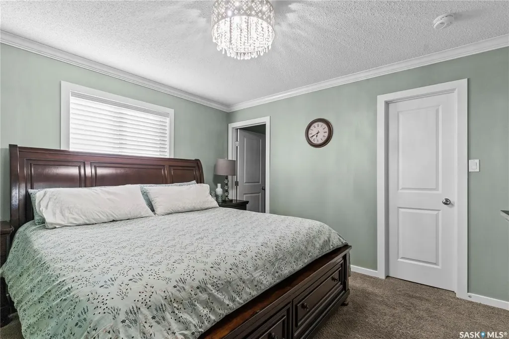 235 Rosewood Boulevard E Saskatoon SK S7V 0J2
