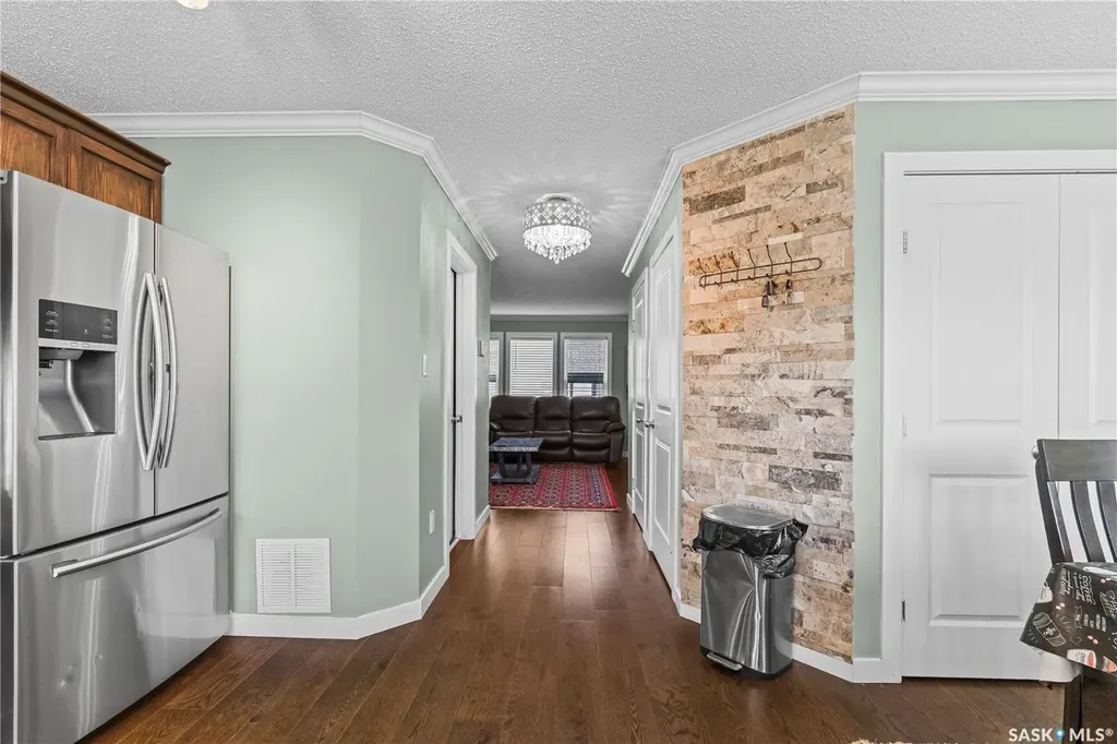 235 Rosewood Boulevard E Saskatoon SK S7V 0J2