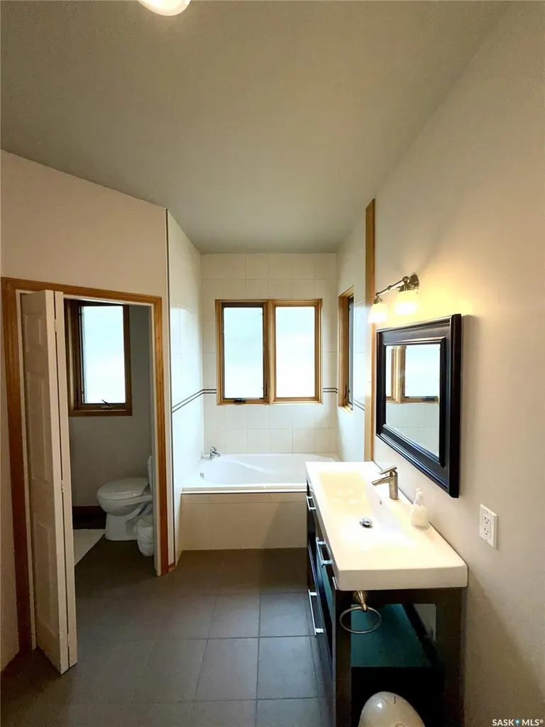 57 Estates Drive Elk Ridge SK S0J 0N0