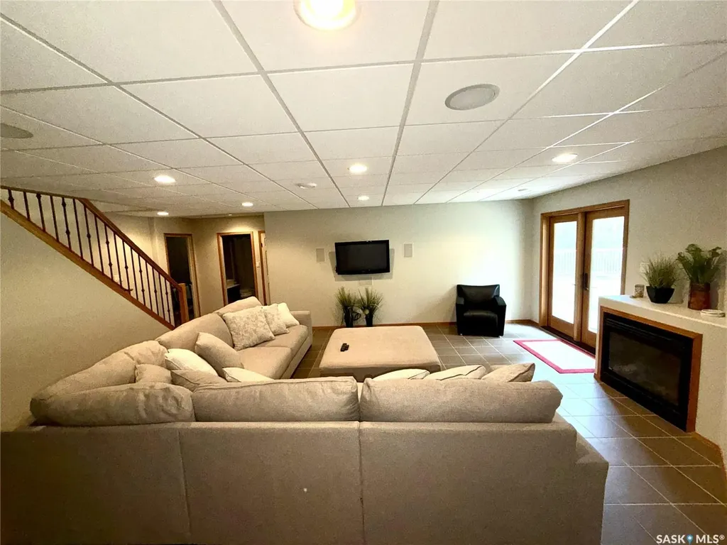 57 Estates Drive Elk Ridge SK S0J 0N0