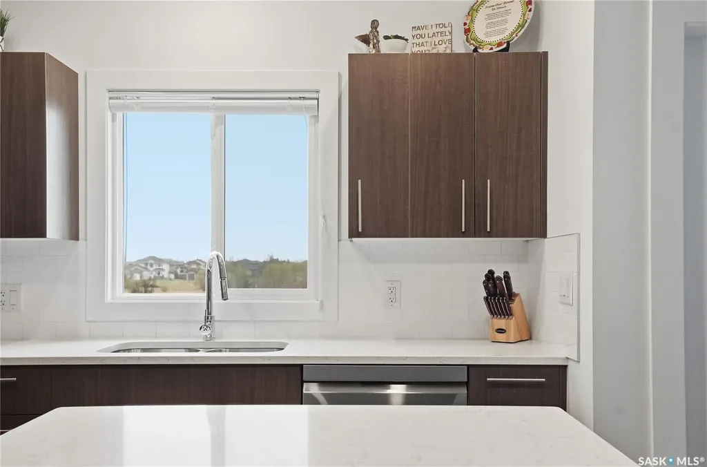 142 Pawlychenko Lane Saskatoon SK S7V 0N7