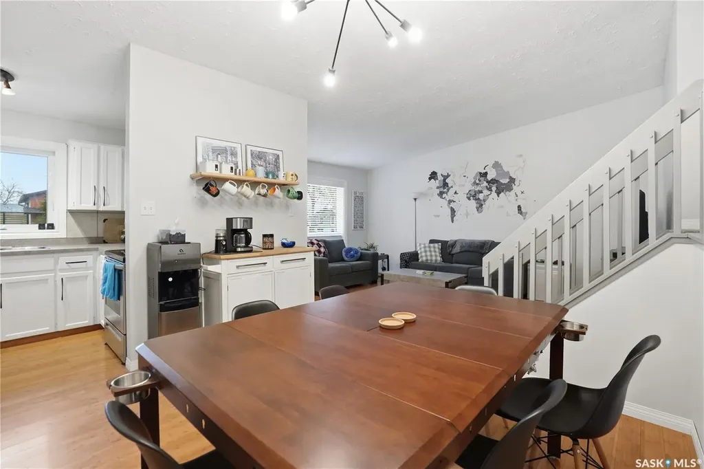 2838 Hartmann Crescent E Regina SK S4N 6L9