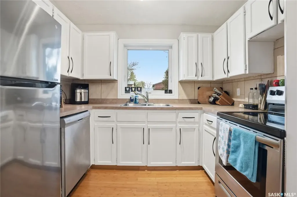 2838 Hartmann Crescent E Regina SK S4N 6L9