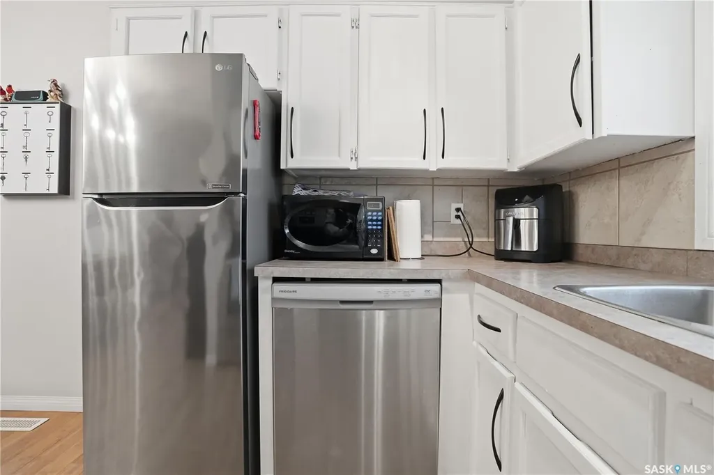2838 Hartmann Crescent E Regina SK S4N 6L9