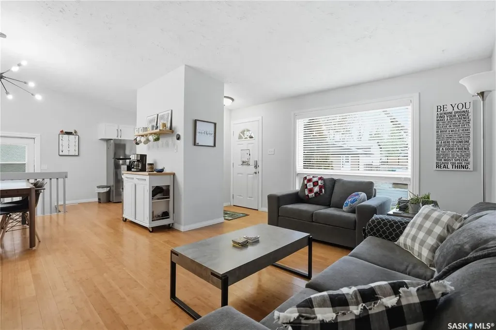 2838 Hartmann Crescent E Regina SK S4N 6L9