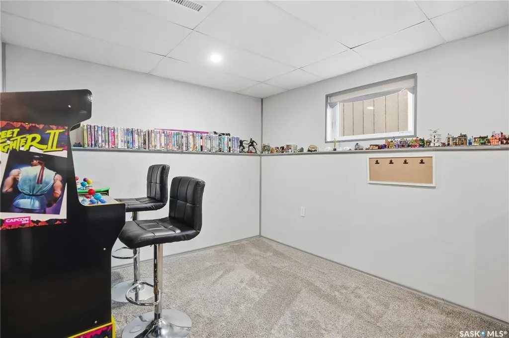 2838 Hartmann Crescent E Regina SK S4N 6L9