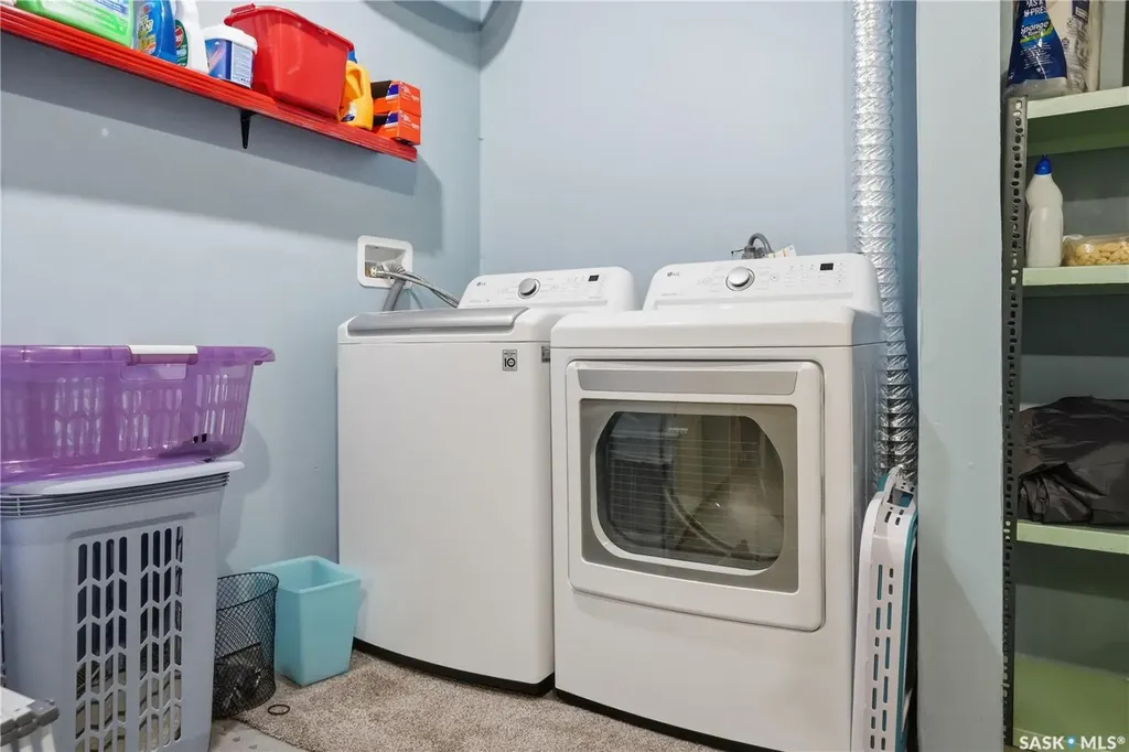 2838 Hartmann Crescent E Regina SK S4N 6L9