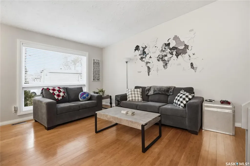 2838 Hartmann Crescent E Regina SK S4N 6L9