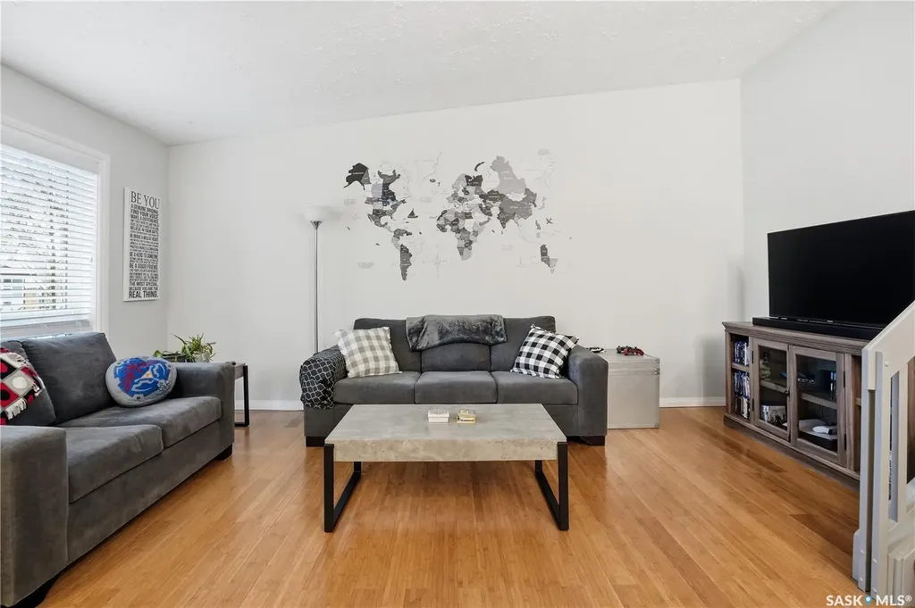 2838 Hartmann Crescent E Regina SK S4N 6L9