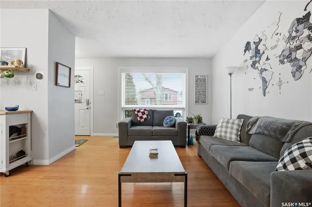 2838 Hartmann Crescent E Regina SK S4N 6L9