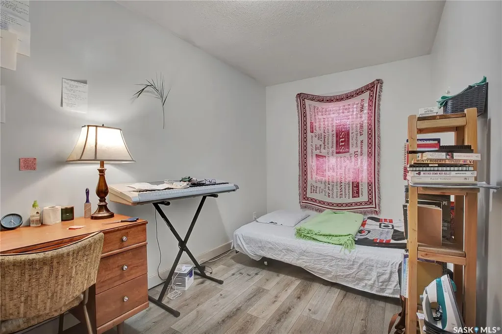1703 Patrick Crescent Saskatoon SK S7W 0L6