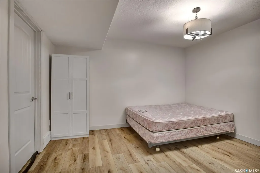 1703 Patrick Crescent Saskatoon SK S7W 0L6