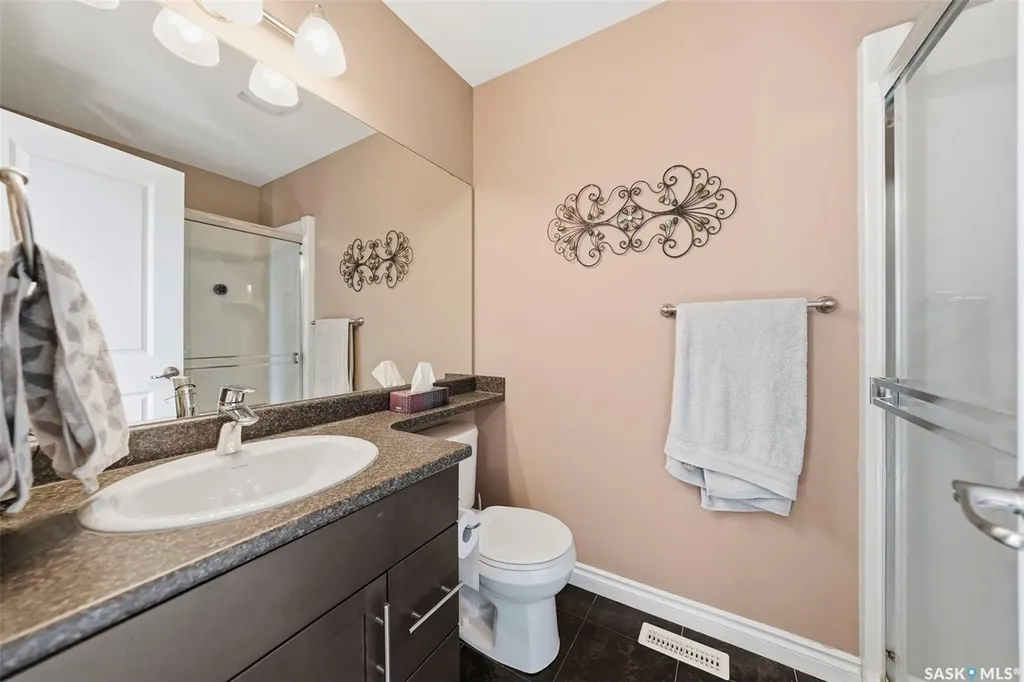 424 Maningas Bend Saskatoon SK S7W 0V6